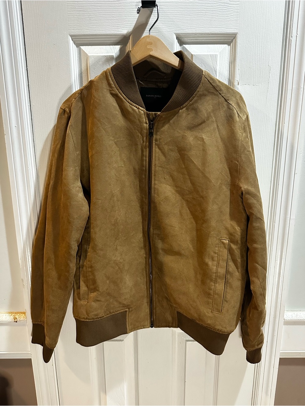 NWT Banana Republic Tan Khaki Bomber Jacket Vegan Suede Full Zip Lined Medium